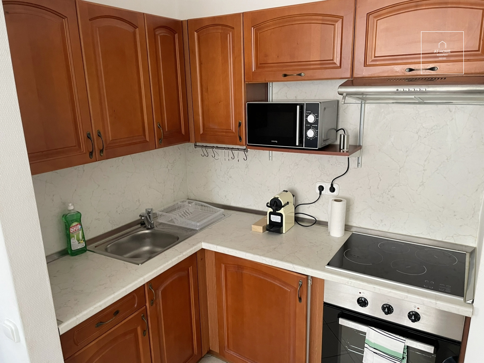 Modern studio Apartment in the vibrant Downtown, District VII