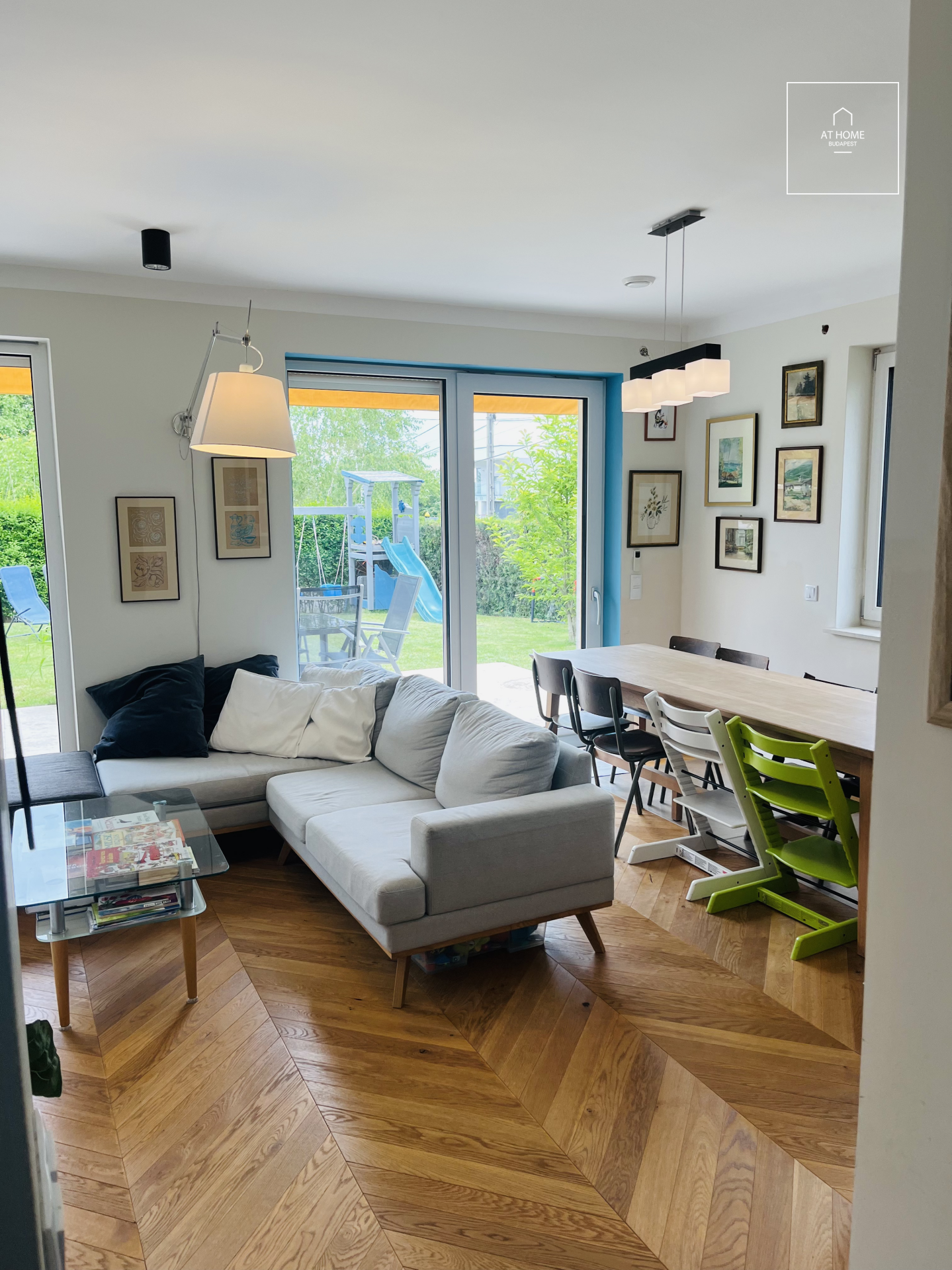 Modern Family Home with Private Garden in District III