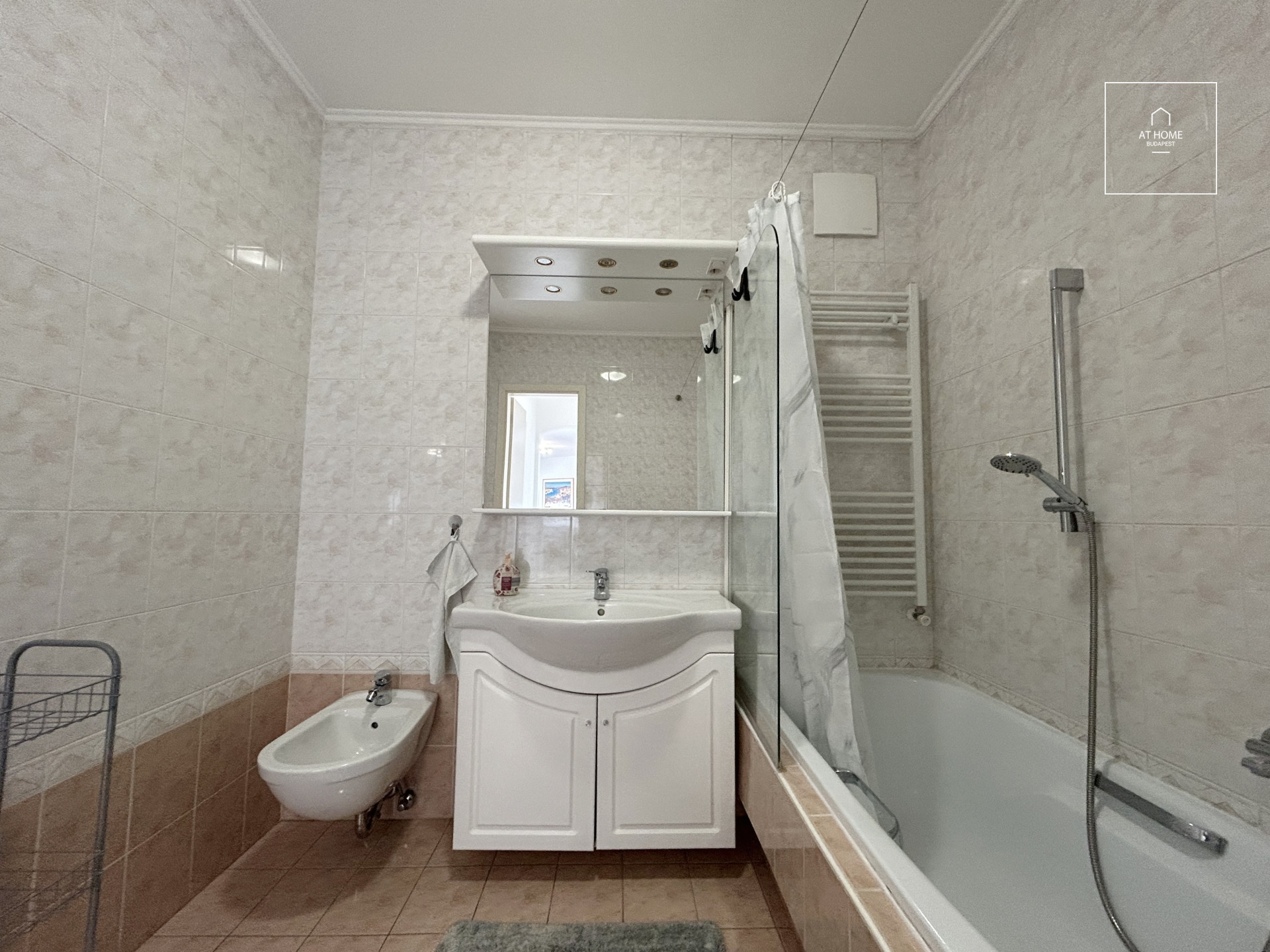 Sunny apartment for rent Budapest I. district, Naphegy