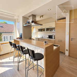 Elegant, sun-filled apartment in the sought-after Krisztinaváros area of Buda