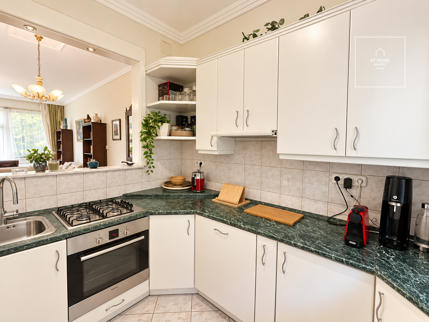 Spacious Family Townhouse for Sale in a Peaceful Setting in Intenhegy, District XII