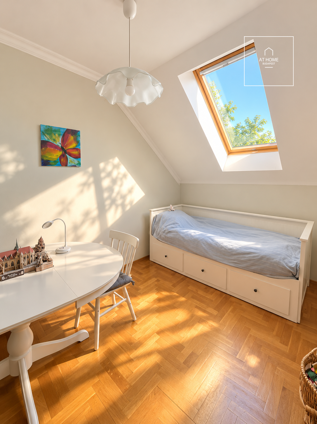 Spacious Family Townhouse for Sale in a Peaceful Setting in Intenhegy, District XII