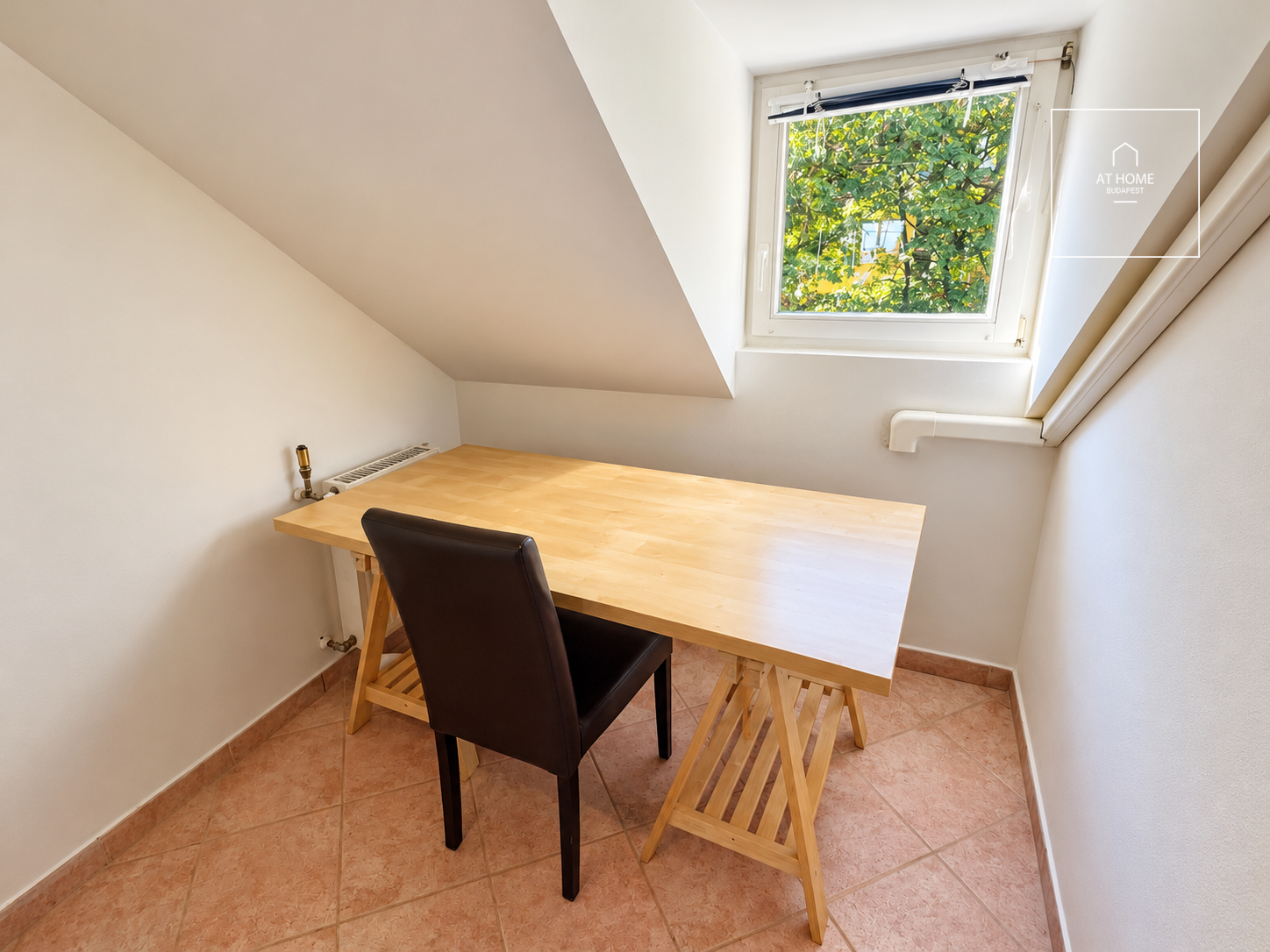 Spacious Family Townhouse for Sale in a Peaceful Setting in Intenhegy, District XII
