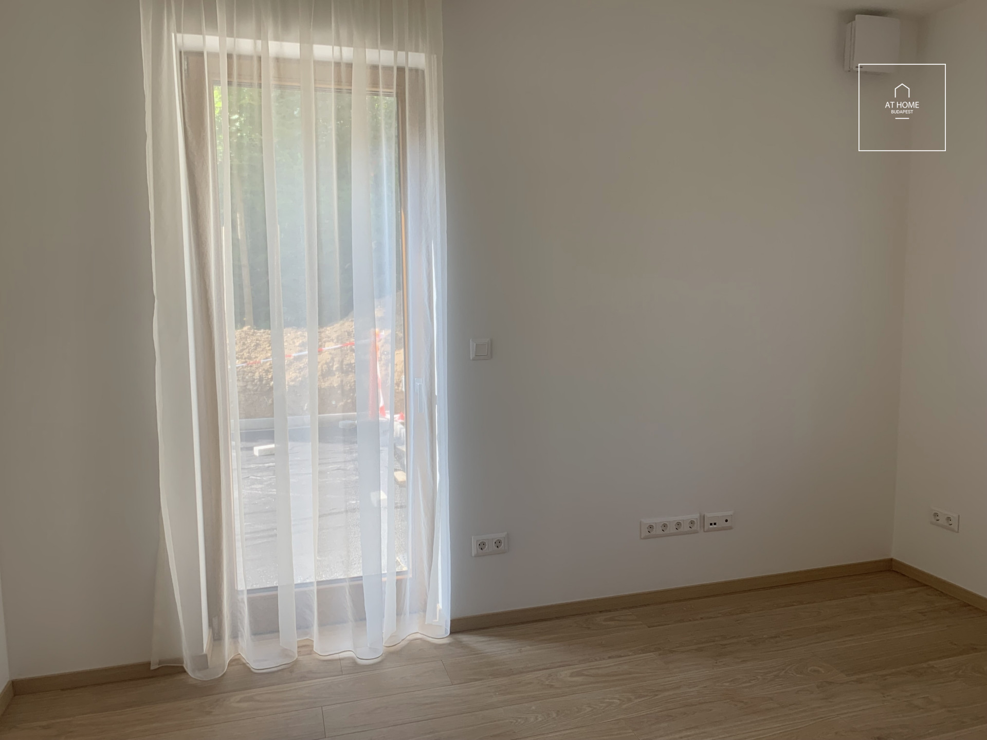 Newly built 3-bedroom apartment with garden connection for rent in Budapest II. district