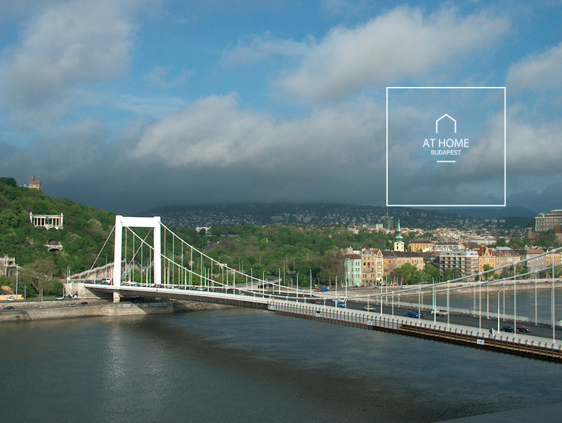 Luxury 3-bedroom apartment with view to the Danube for rent in downtown Budapest