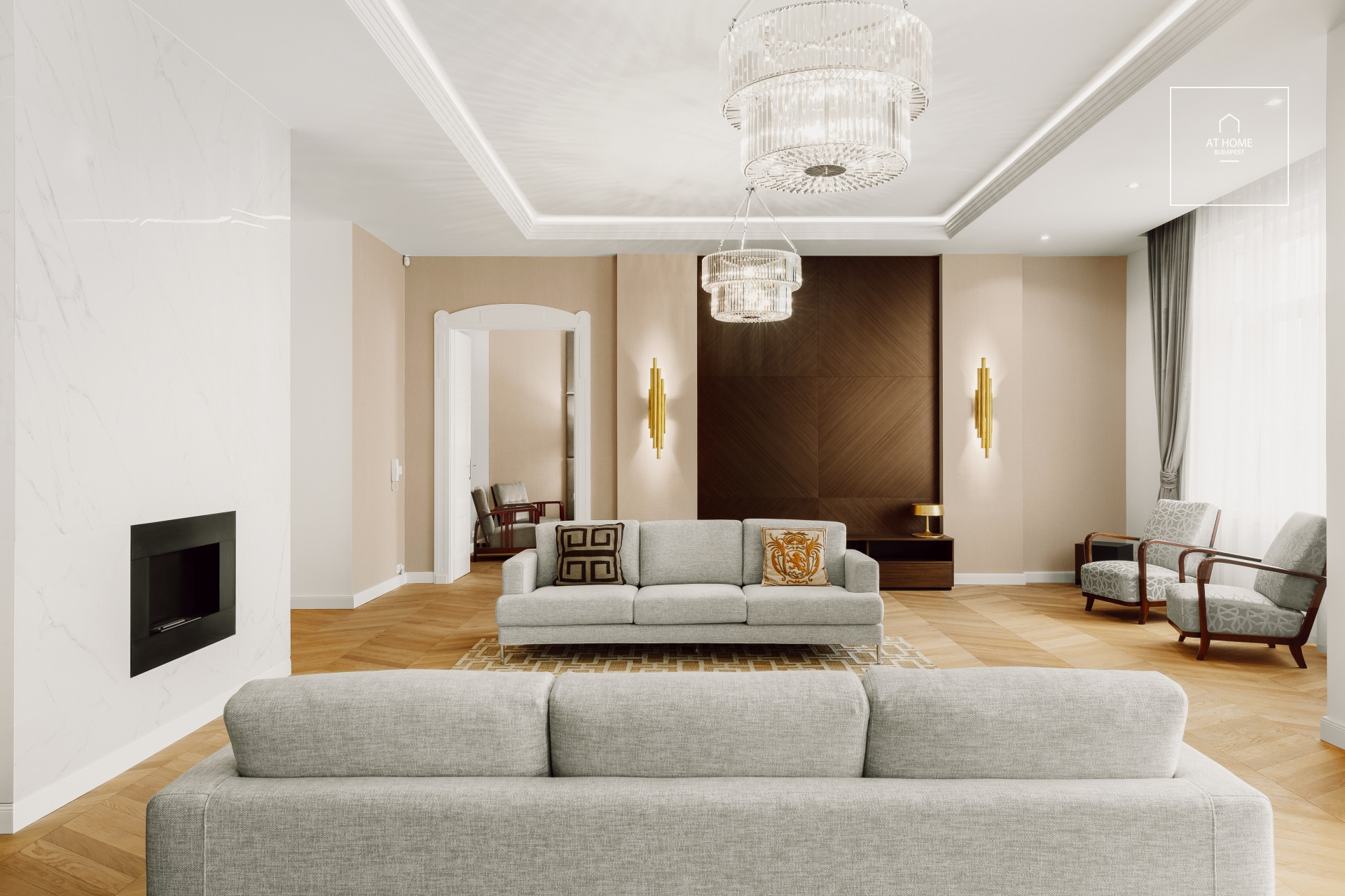 Luxury 3-bedroom apartment with view to the Danube for rent in downtown Budapest