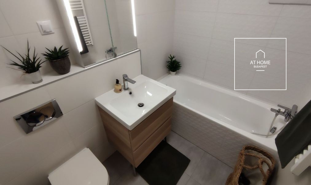 Luxury apartment with private garden in district VIII.