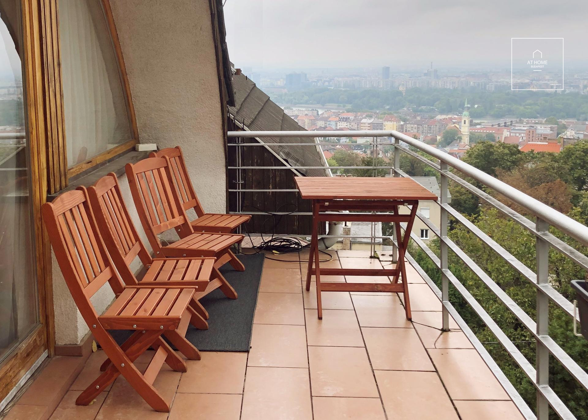 Apartment with view to the river, Budapest II. district, Szemlőhegy