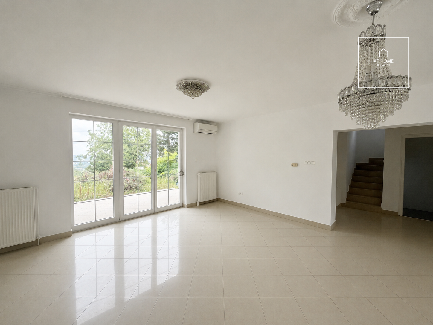 Panoramic Semi-Detached Villa in Testvérhegy – Spacious Interiors and a Peaceful Green Environment, Budapest, 3rd district