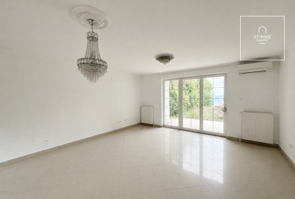 Panoramic Semi-Detached Villa in Testvérhegy – Spacious Interiors and a Peaceful Green Environment, Budapest, 3rd district