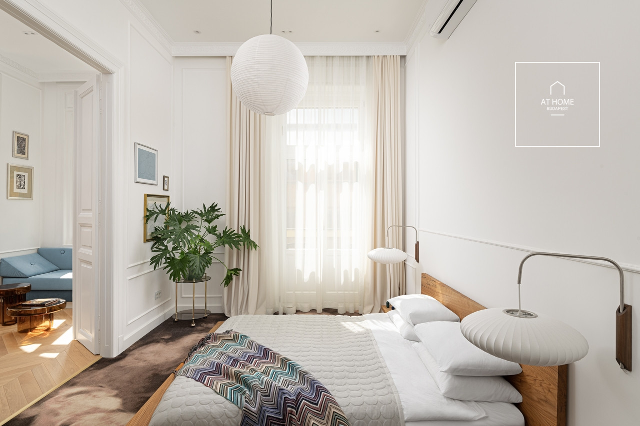 Exclusive Luxury Design 110 m² Apartment in the Castle District