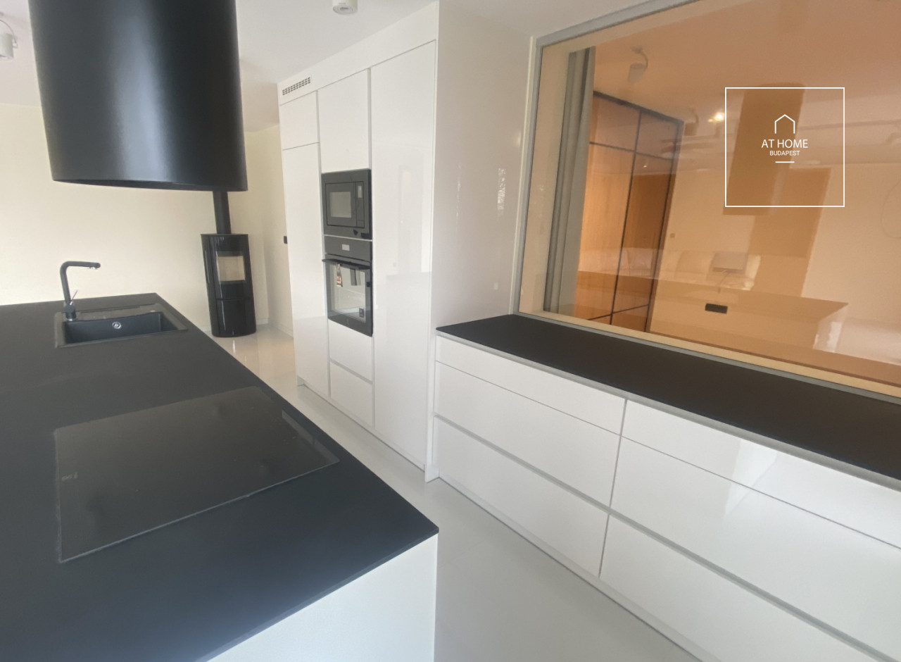 Newly built 3-bedroom ground-floor apartment with garden access in District XII, Istenhegy