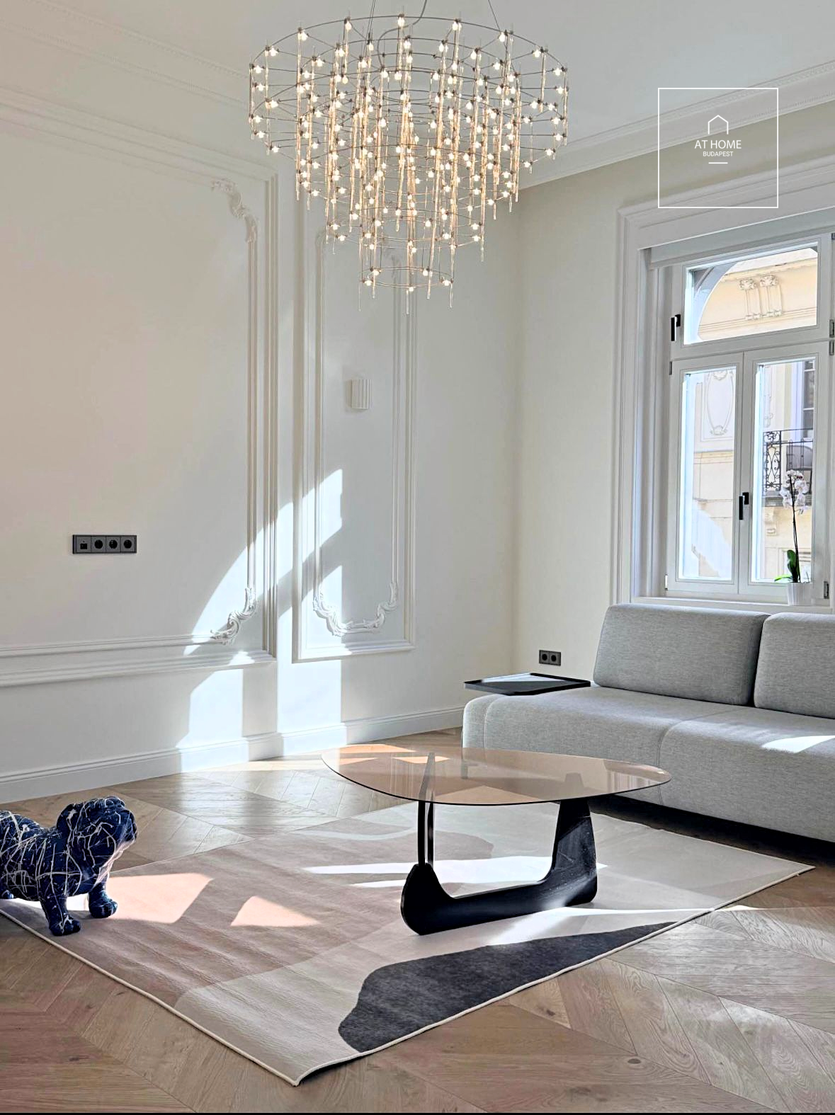 EXCLUSIVE LUXURY APARTMENT IN THE HEART OF BUDAPEST