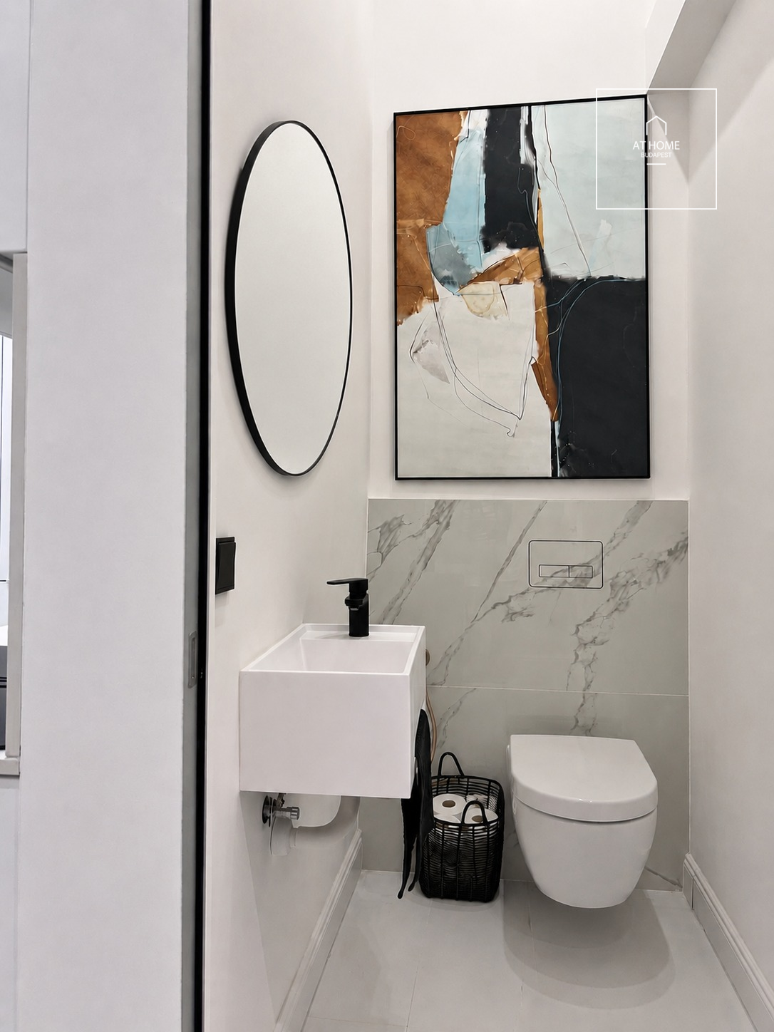 EXCLUSIVE LUXURY APARTMENT IN THE HEART OF BUDAPEST