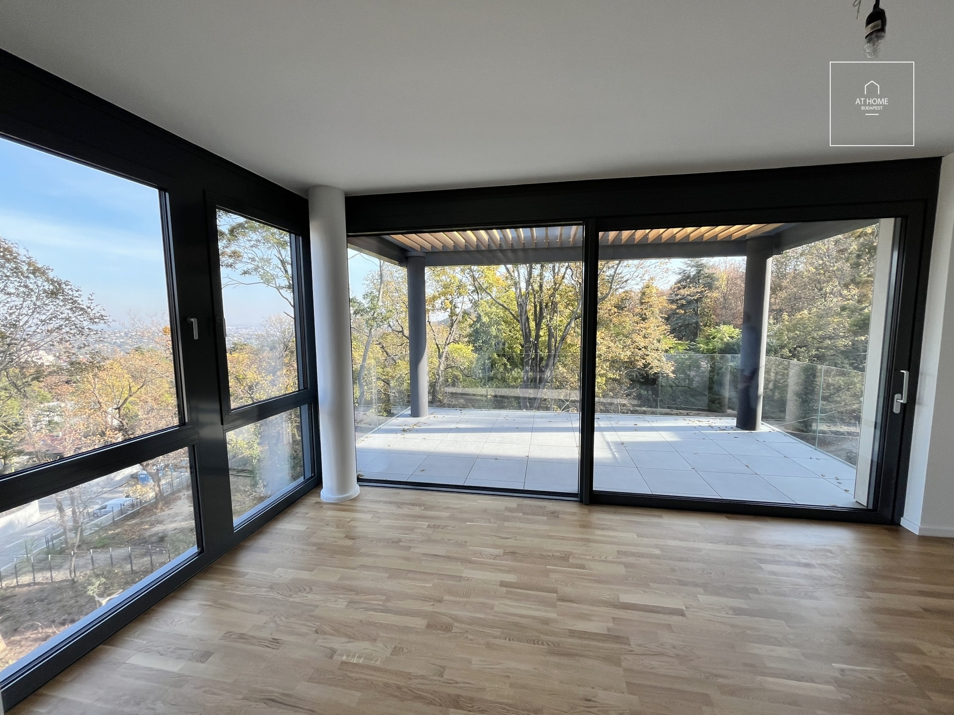 Newly built third-floor apartment with a balcony for rent  in District XII.