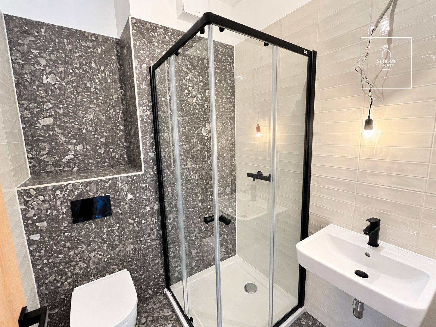 Newly built third-floor apartment with a balcony for rent  in District XII.