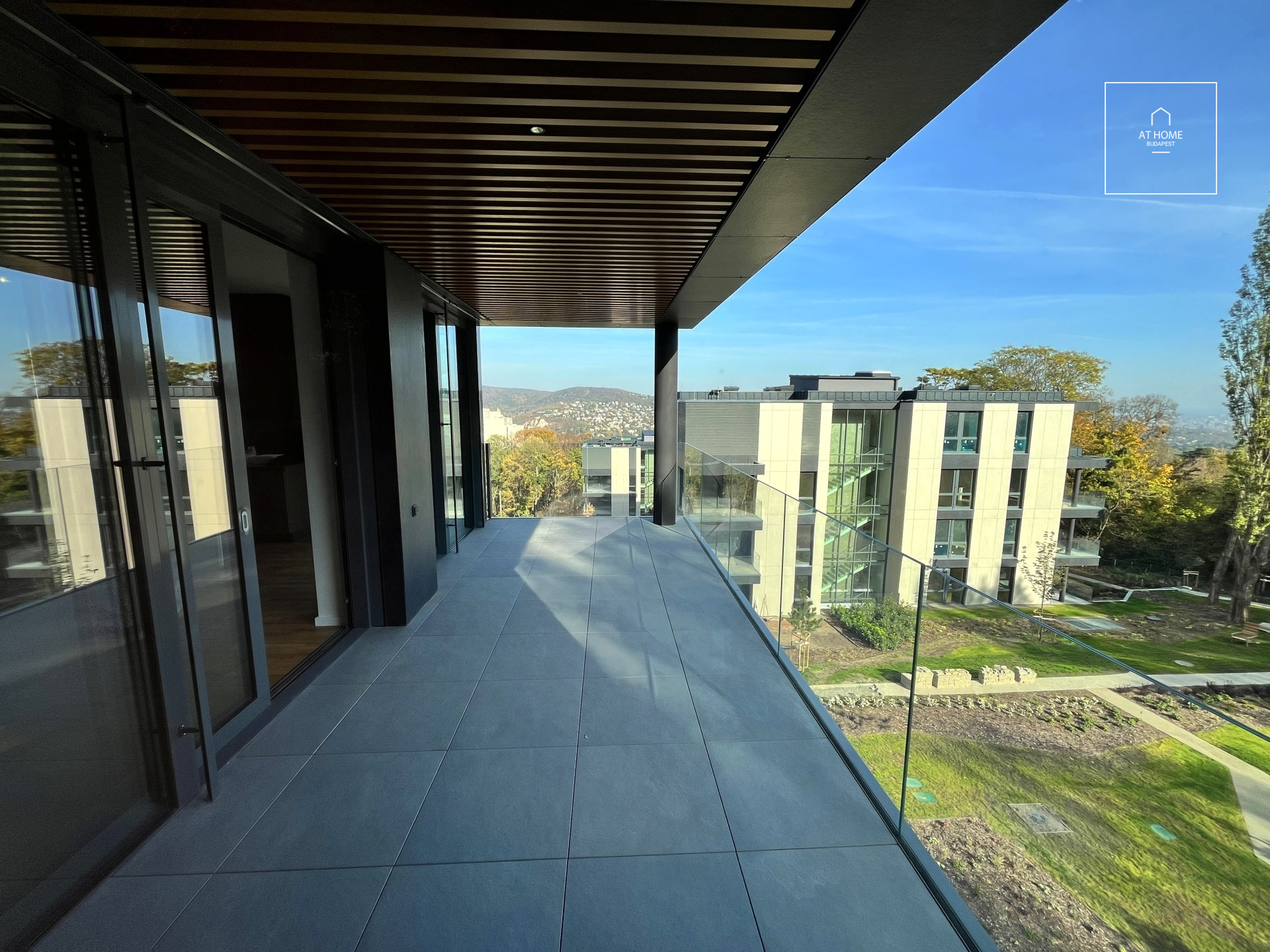 Newly built third-floor apartment with a balcony for rent  in District XII.