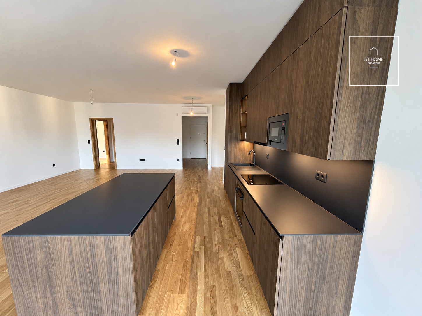 Newly built third-floor apartment with a balcony for rent  in District XII.
