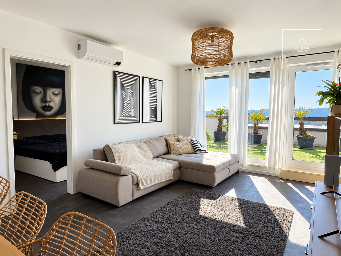 Panoramic Penthouse Apartment for Sale in Sasad, District XI.