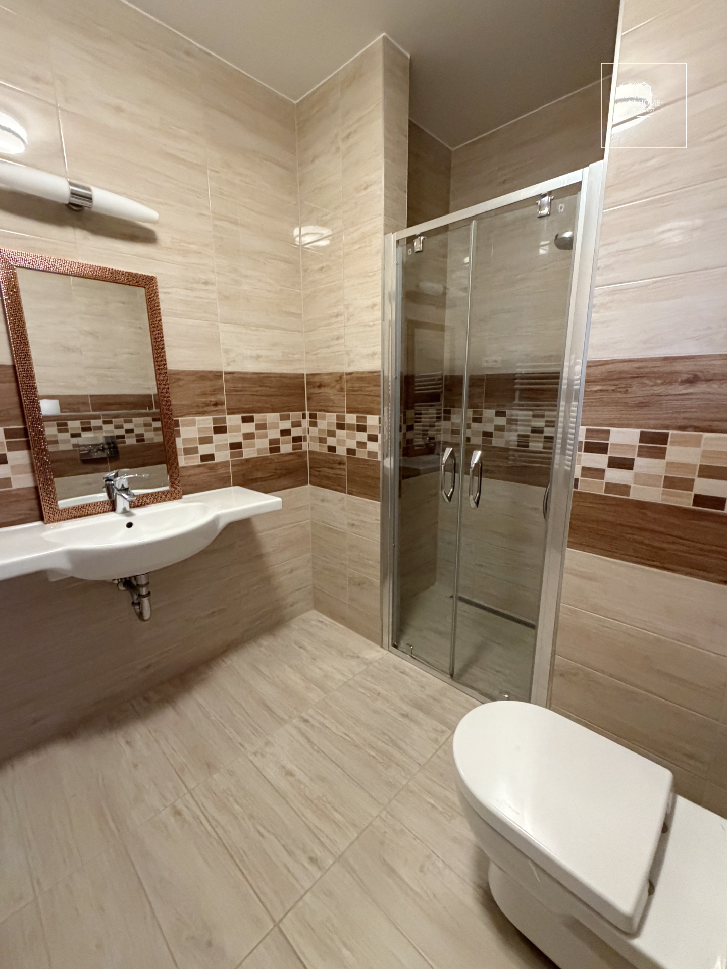 Apartment with a balcony for rent in District II