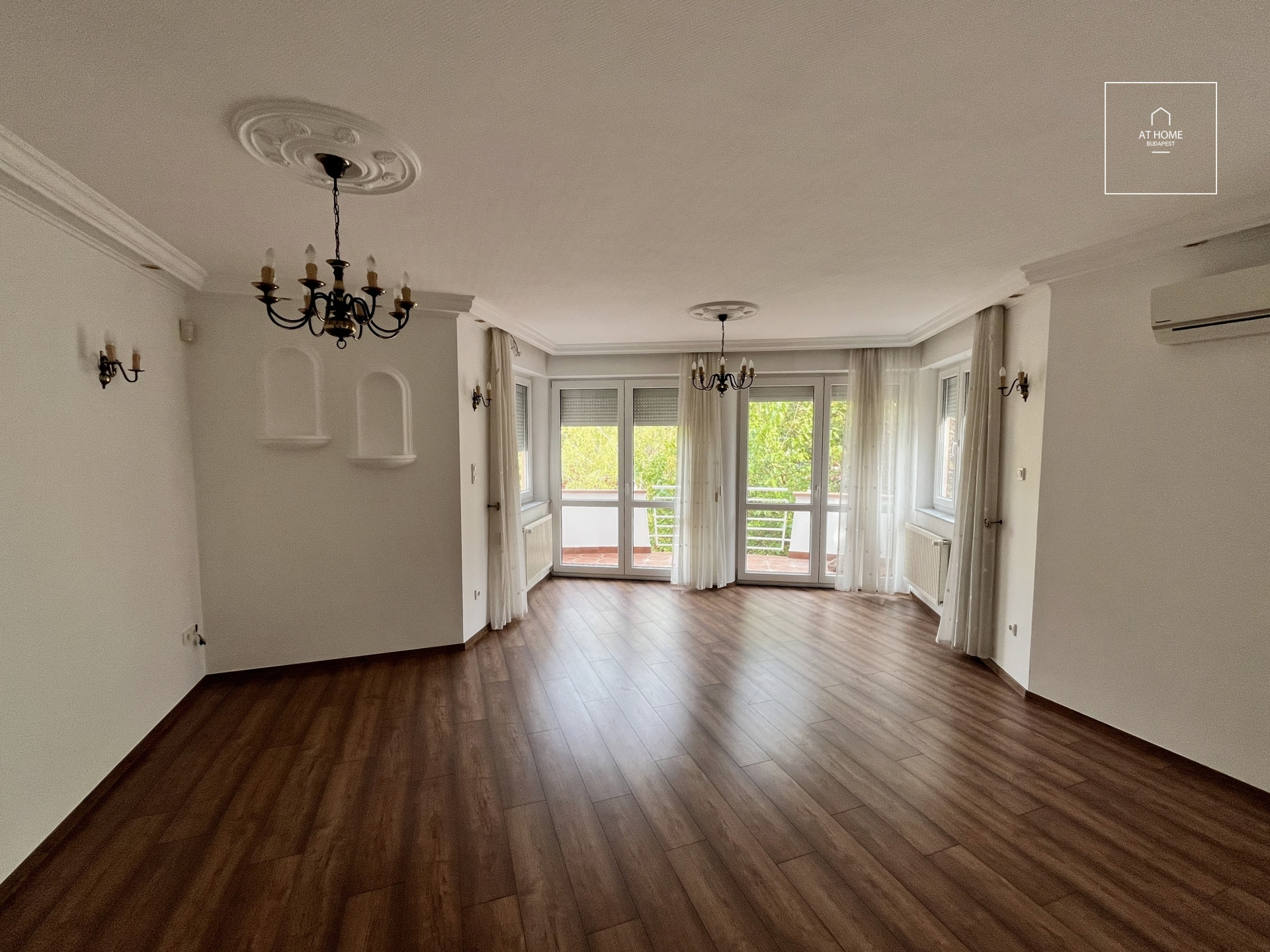 Spacious, Unfurnished Apartment with Garage in District XII