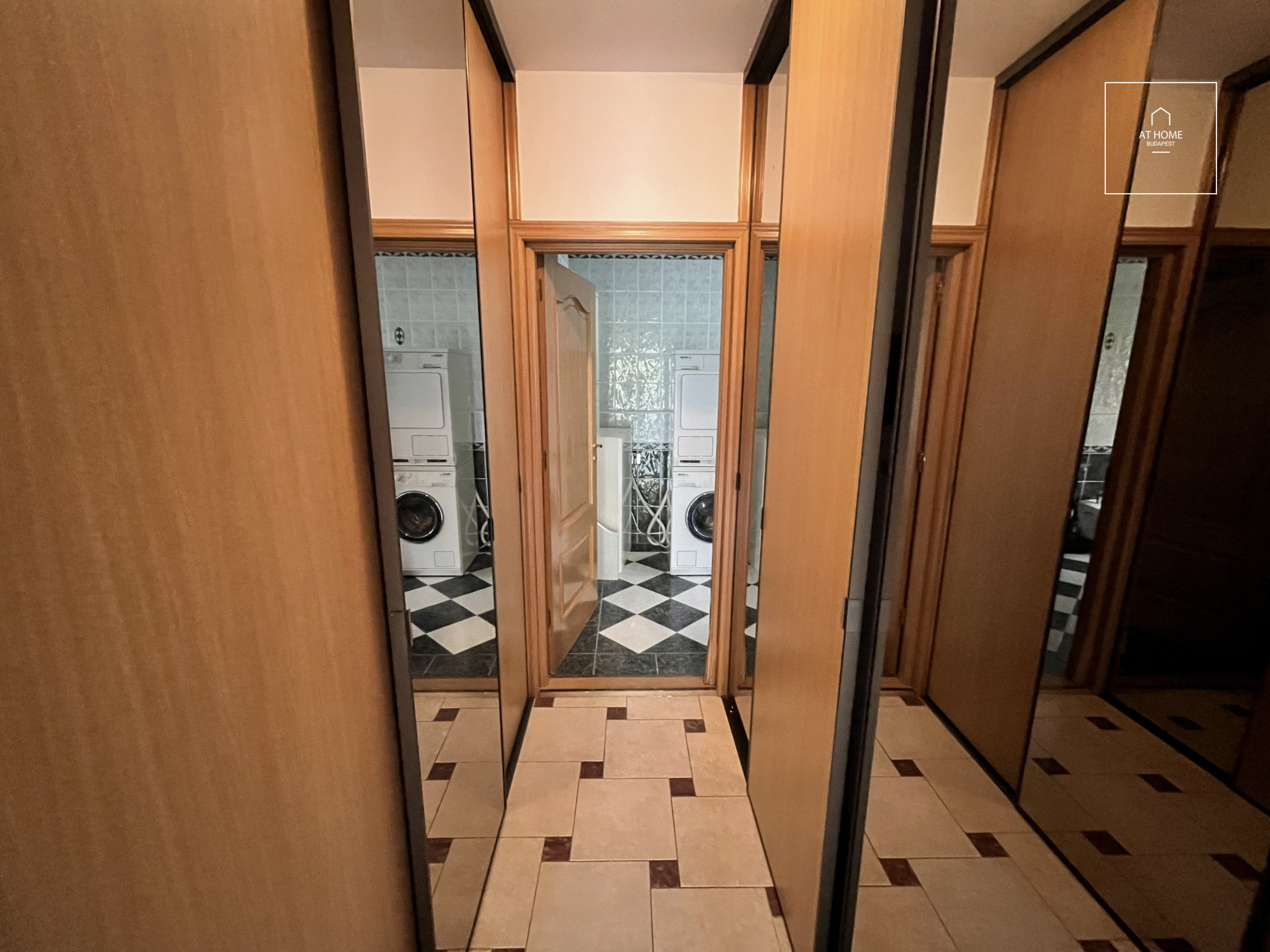 Spacious, Unfurnished Apartment with Garage in District XII