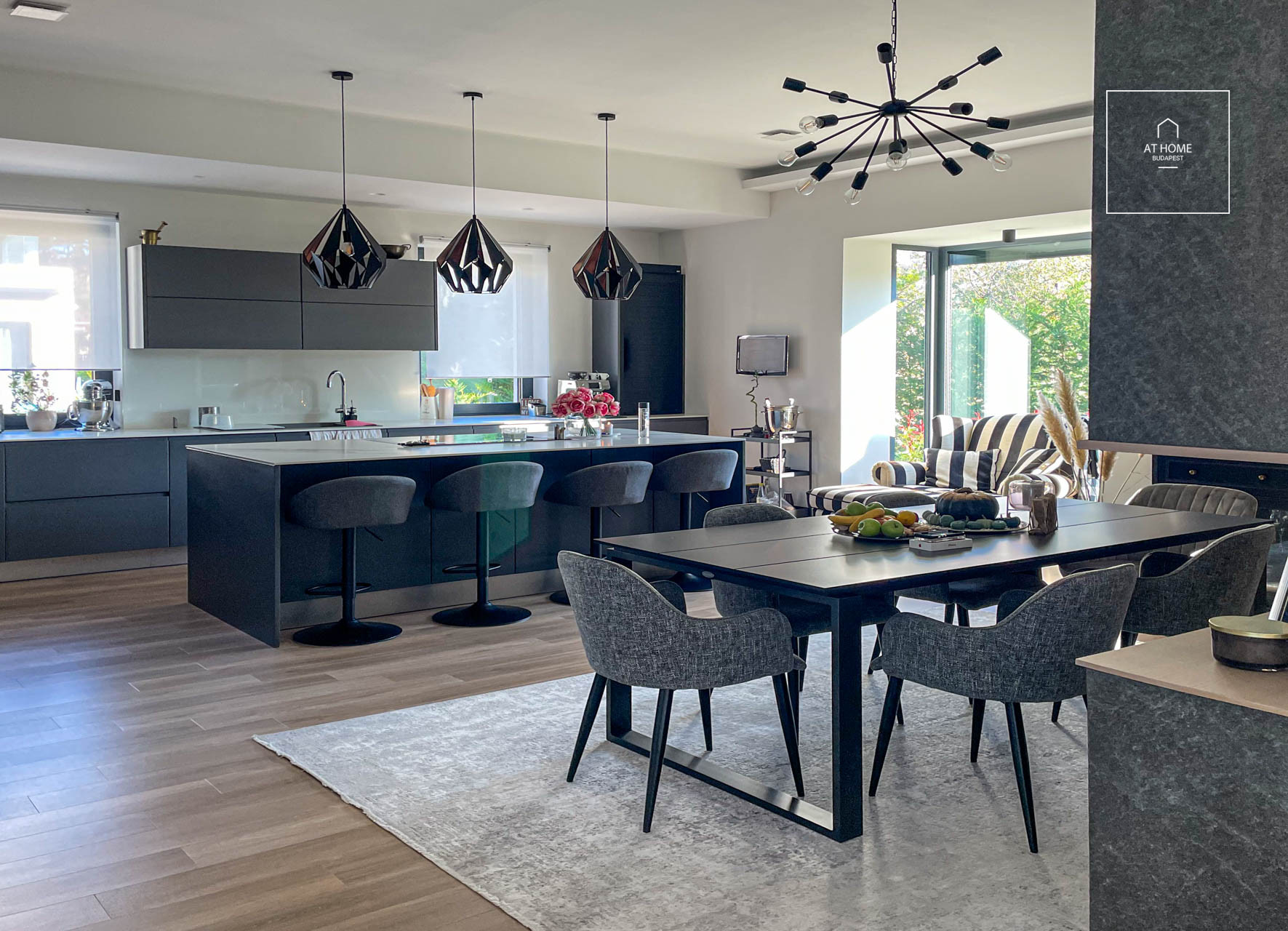 Exclusive 350 sqm family house with pool in Budapest, 3rd district, Hármashatárhegy