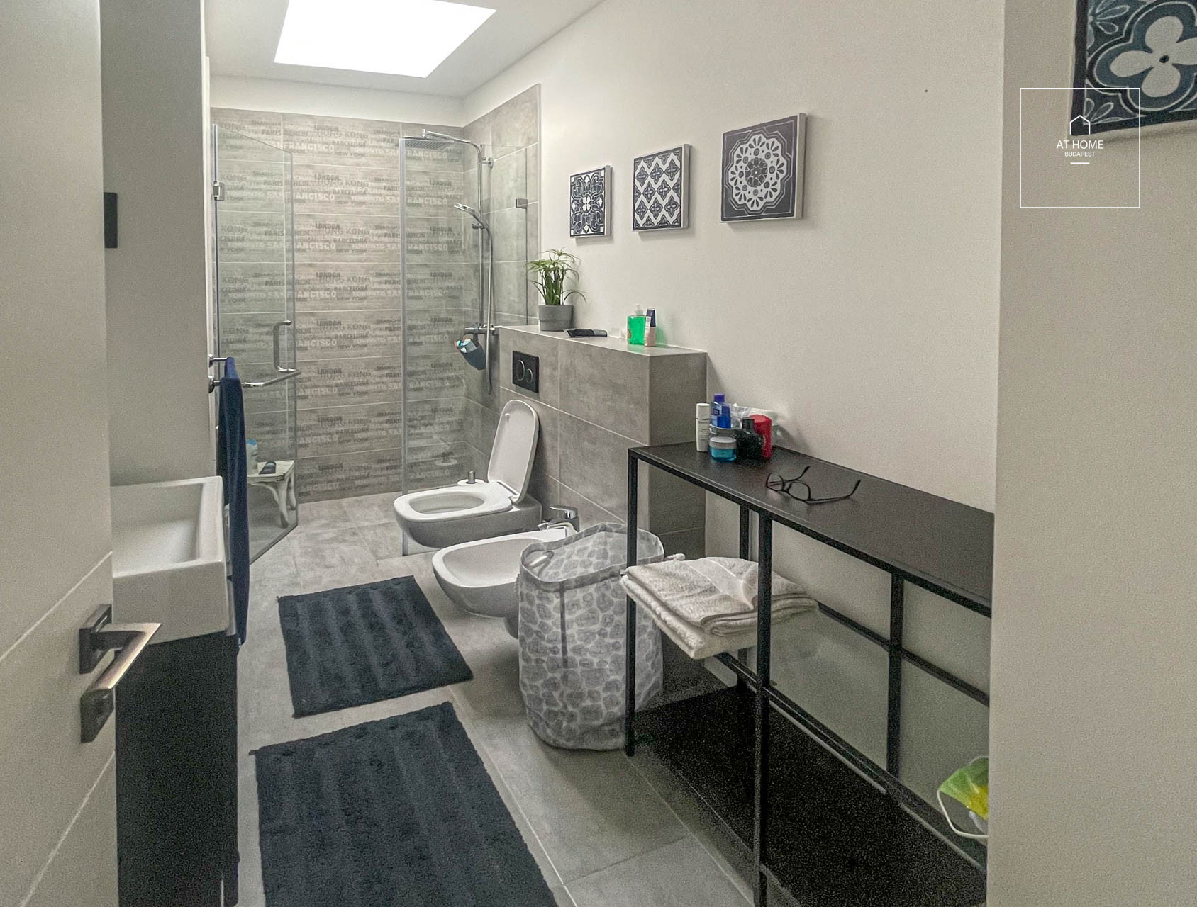 Exclusive 350 sqm family house with pool in Budapest, 3rd district, Hármashatárhegy