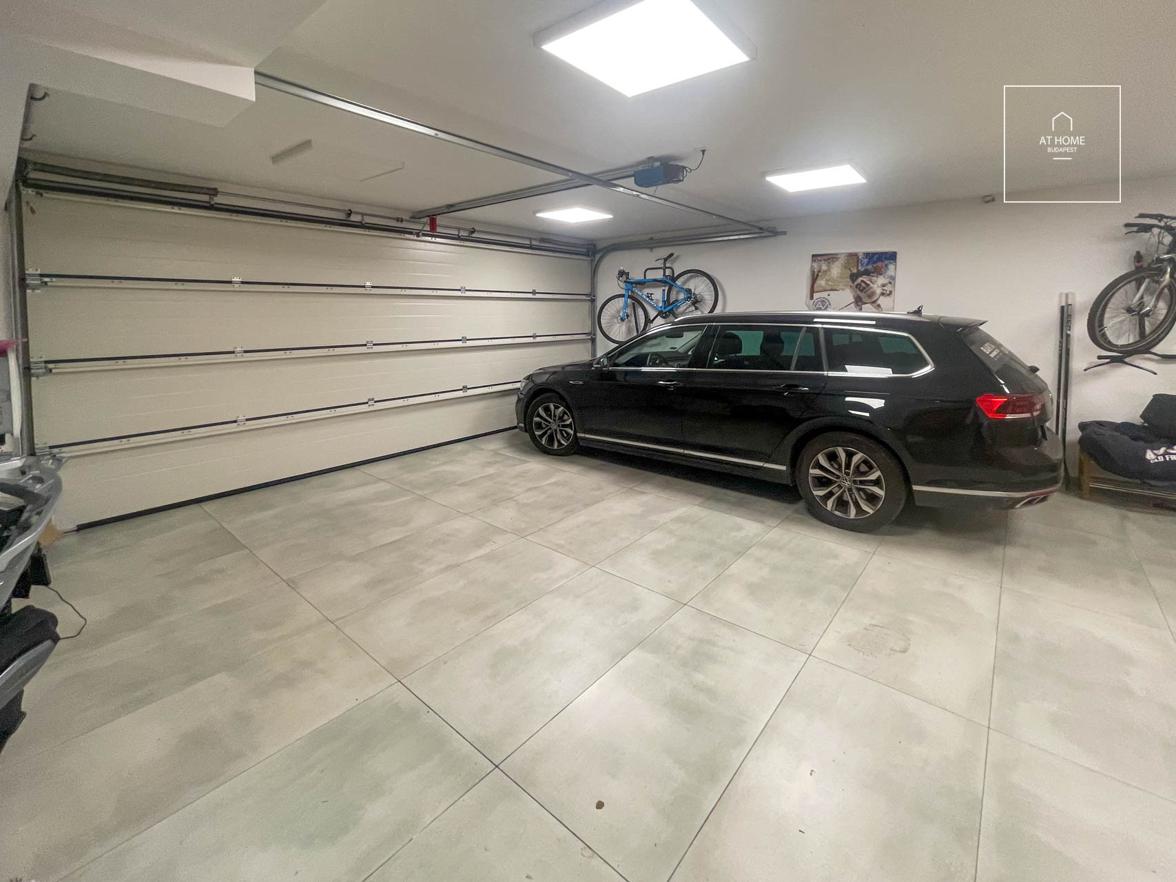 Exclusive 350 sqm family house with pool in Budapest, 3rd district, Hármashatárhegy