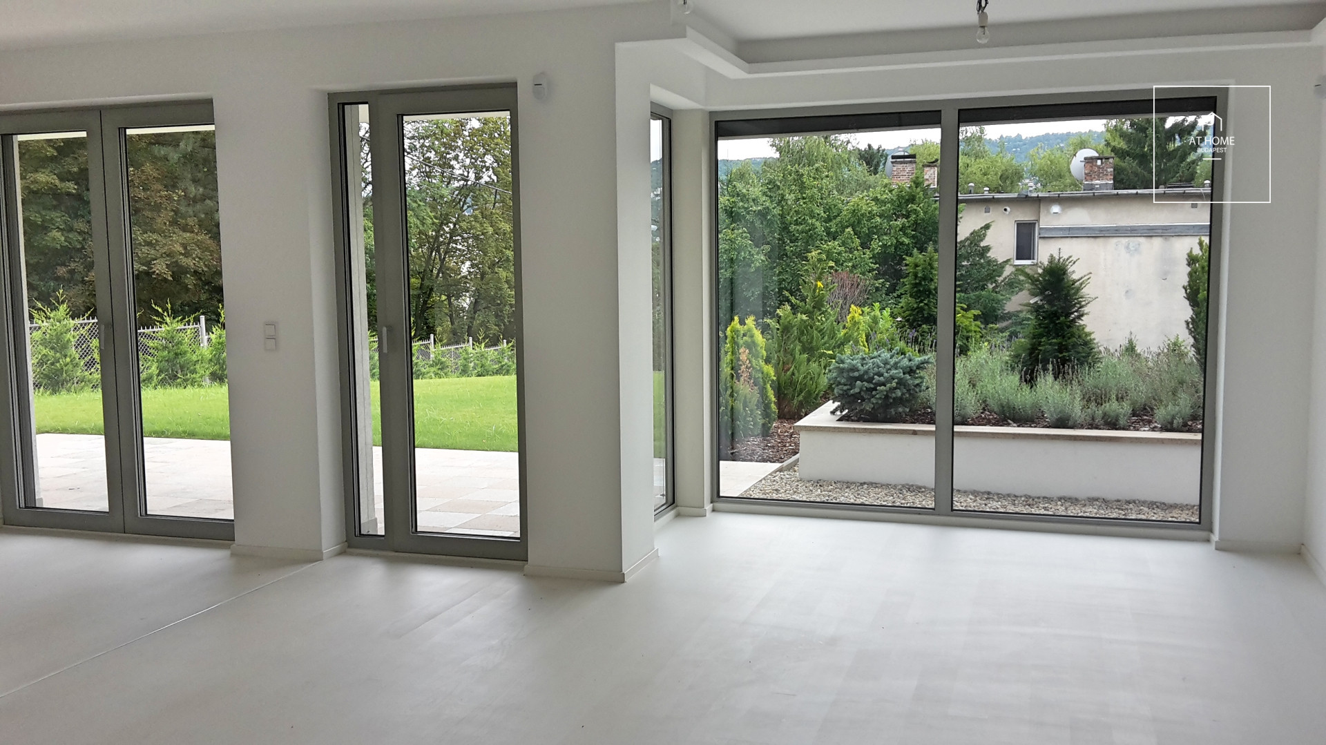 Spacious apartment with garden-connection for rent on Rosehill