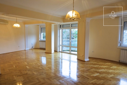 Elegant semi-detached house for rent Budapest XII. district, Mártonhegy