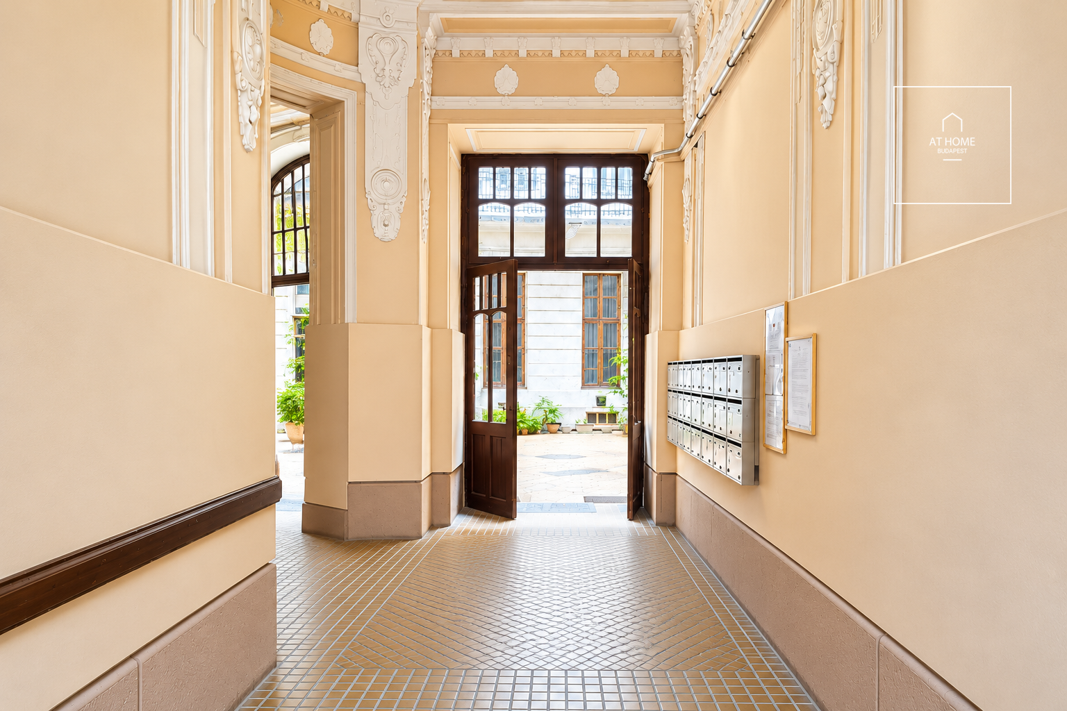 Apartment with a mezzanine for sale in Budapest, District VIII close to Corvin