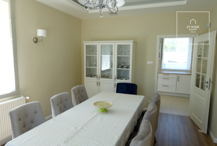 5 bedroom renovated detached house for rent available in Budapest III. district