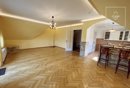 Refurbished 4-bedroom apartment in the II. district, Budapest