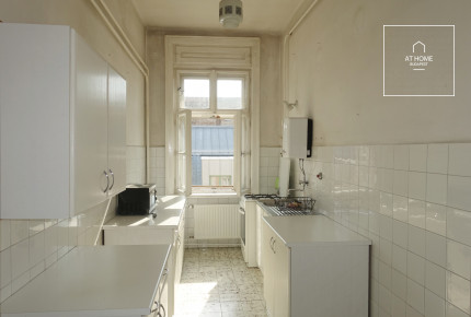 Classical apartment for sale, Budapest, district 5
