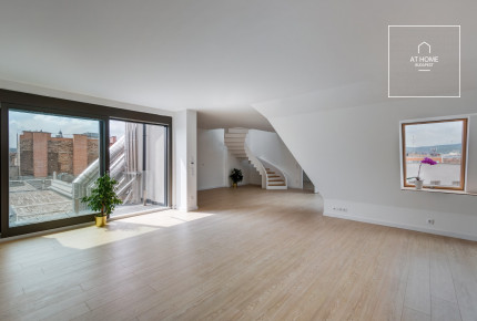 A duplex penthouse apartment in the 6th district of Budapest, with a spectacular city view, in a newly renovated building