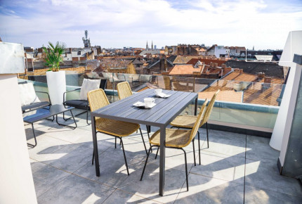 Exclusive duplex luxury apartment with rooftop terrace  in Budapest\'s most elegant Neo-Renaissance Palace in district 6