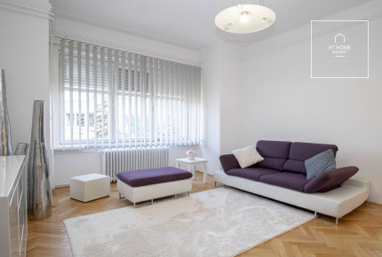 Renovated 3-bedroom apartment with terrace Budapest 2nd district Rózsadomb