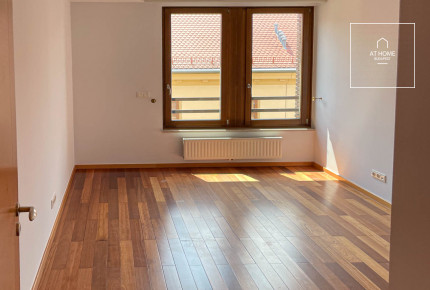 3-bedroom elegant apartment for rent, Budapest 1st district, Buda Castle District