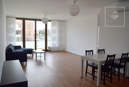 First-floor apartment in a residential complex is available for rent in Budapest, District XI, Madárhegy.