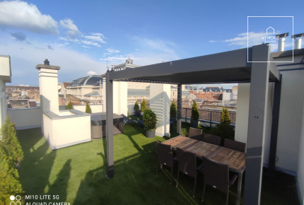 Exclusive apartment with huge roof terrace in Budapest VI. district
